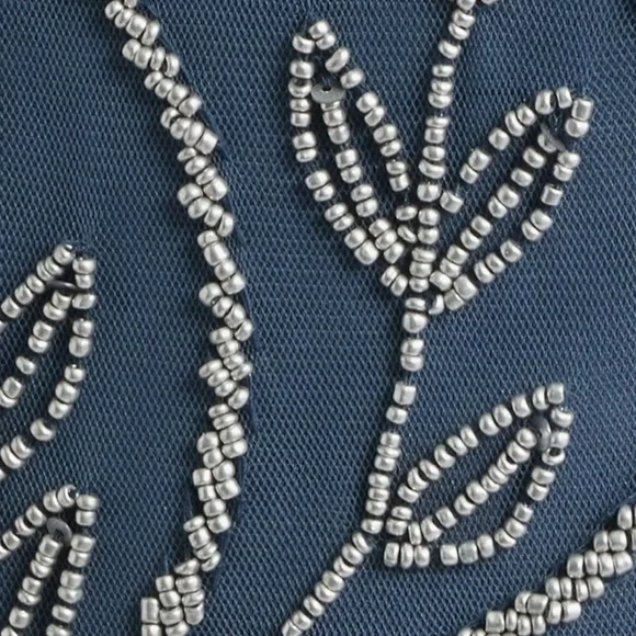 NWOT Pisarro Nights Beaded Mesh Gown Size 6 is available for purchase on au  PAY Market - Imported Goods Online Store Co.Ltd. | au PAY Market - Online  Shopping Site